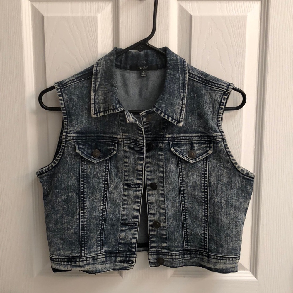 Woman’s Jean vest